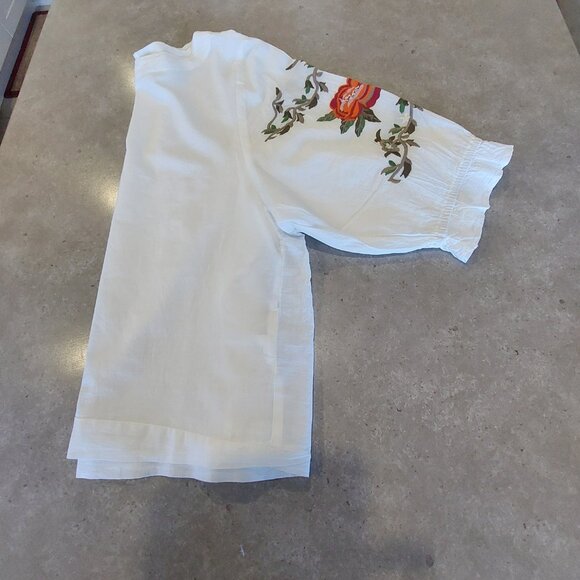 FILLEL Women's White Blouse w/3/4 Embroidered Design Puff Sleeves - Sze Large - Picture 5 of 12
